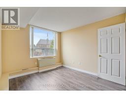 407 - 155 KENT STREET - 27