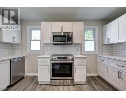 205 RHINE AVENUE - 13