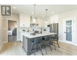 100 FOXBOROUGH PLACE - 15
