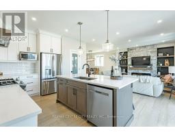 100 FOXBOROUGH PLACE - 17