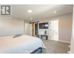 100 FOXBOROUGH PLACE - 27