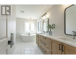 100 FOXBOROUGH PLACE - 28