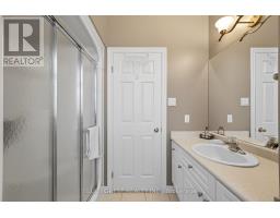 86 CALVERT LANE - 25