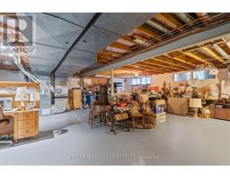 1618 STONEYBROOK CRESCENT - 36