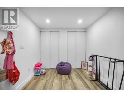 4 - 561 PRINCESS AVENUE - 19