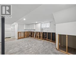 63 BOND STREET - 18