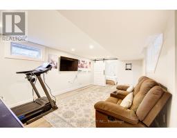 170 DONNA STREET - 33
