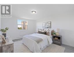511 - 931 WONDERLAND ROAD S - 25