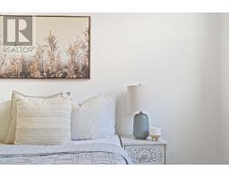 511 - 931 WONDERLAND ROAD S - 32