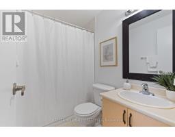 511 - 931 WONDERLAND ROAD S - 33