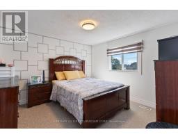 172 GOLFDALE CRESCENT - 12