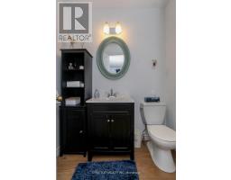 9 COTTONWOOD CRESCENT W - 30