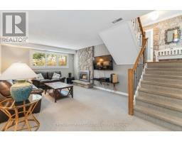50 FARNHAM CRESCENT - 24