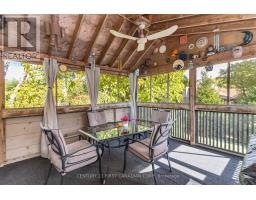 50 FARNHAM CRESCENT - 33