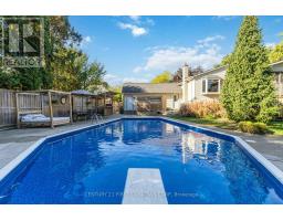 50 FARNHAM CRESCENT - 40