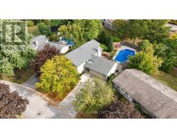 50 FARNHAM CRESCENT - 45