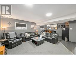 10 DANIELLE CRESCENT - 21