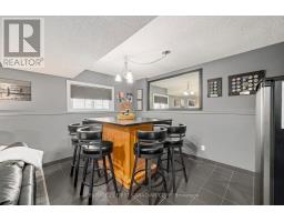 10 DANIELLE CRESCENT - 22