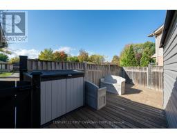 10 DANIELLE CRESCENT - 36