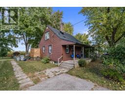 142 ALGONQUIN DRIVE - 2
