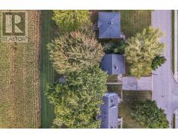 142 ALGONQUIN DRIVE - 34