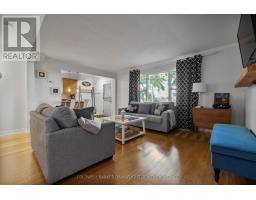 142 ALGONQUIN DRIVE - 6