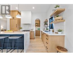 32 ALBERTA STREET - 12