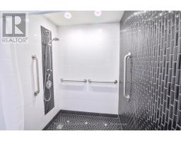 1004 - 600 TALBOT STREET - 32