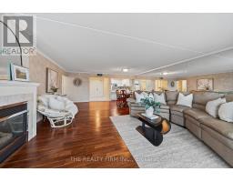 604 - 9 PINE STREET - 18