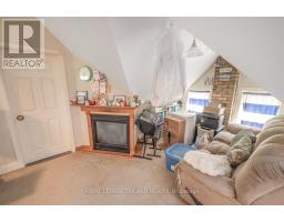 1 & 2 - 737 WILLIAM STREET N - 32