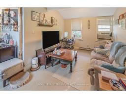 1 & 2 - 737 WILLIAM STREET N - 33