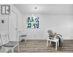 118 - 15 JACKSWAY CRESCENT - 16