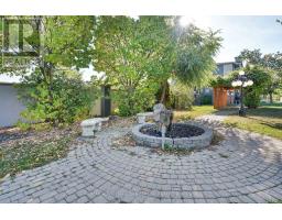 118 - 15 JACKSWAY CRESCENT - 32