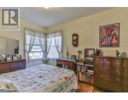 237 RAINBOW AVENUE - 16
