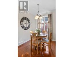10 - 18 CADEAU TERRACE - 10