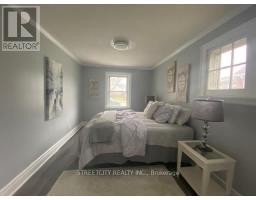 21 EASTMAN AVENUE - 9
