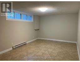 40 - 355 SANDRINGHAM CRESCENT - 18