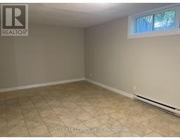 40 - 355 SANDRINGHAM CRESCENT - 19