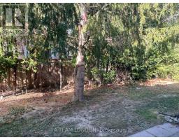 40 - 355 SANDRINGHAM CRESCENT - 23