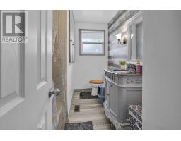 1502 PERTH AVENUE - 20