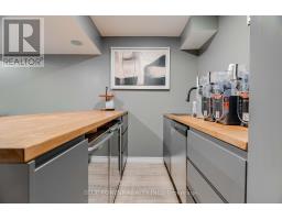 24 PEACH TREE BOULEVARD - 16