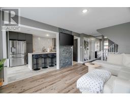 24 PEACH TREE BOULEVARD - 4
