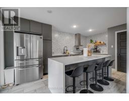 24 PEACH TREE BOULEVARD - 6