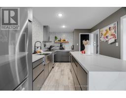 24 PEACH TREE BOULEVARD - 7