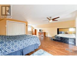 40 ST GEORGE STREET - 22