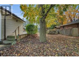 119 BANCROFT ROAD - 37