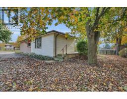 119 BANCROFT ROAD - 38
