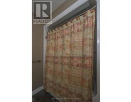 20 BEECHWOOD CIRCLE - 26