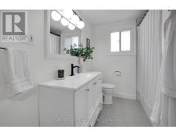 122 ST LAWRENCE BOULEVARD - 24