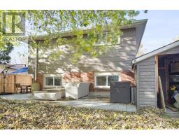 122 ST LAWRENCE BOULEVARD - 43